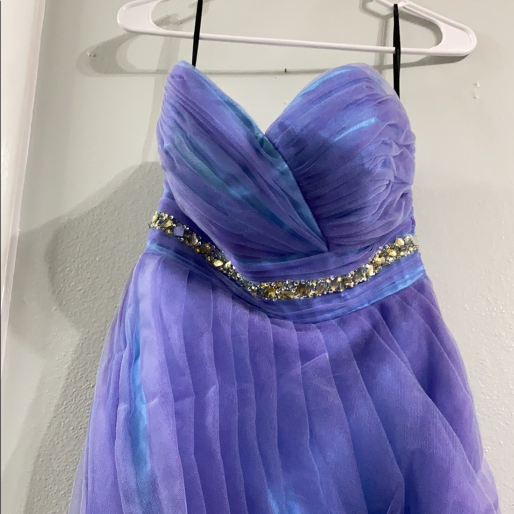 Ladies Size 2 homecoming Dress